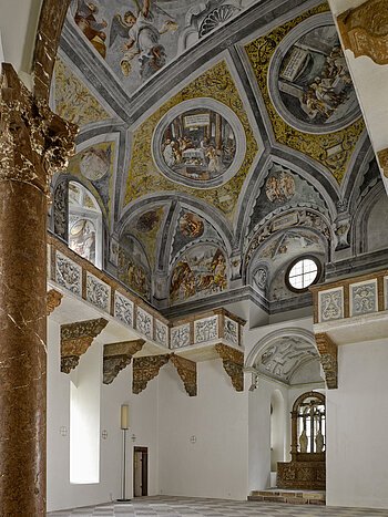 Schloss Neuburg - Innenansicht der Schlosskapelle Schloss Neuburg an der Donau, Schlosskapelle, Innenansicht nach NW; © Bayerische Schlösserverwaltung, Rainer Herrmann, München
