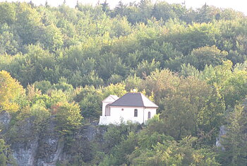 Kreuzelkapelle oberhalb von Wellheim