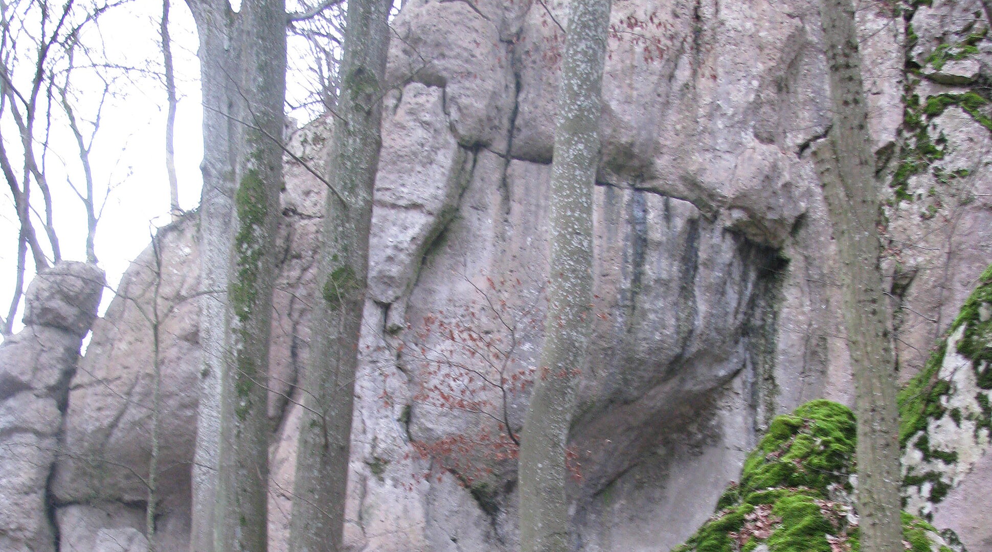 Alter Burgfelsen Aicha